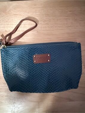 Sorial Leather Teal Wristlet Pouch